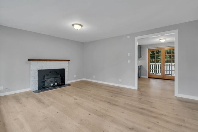 Building Photo - 5182