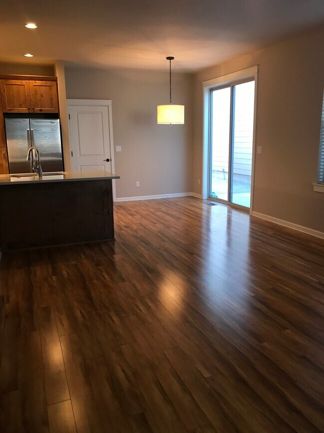 Foto del edificio - Beautiful NE Bend home, includes office an...