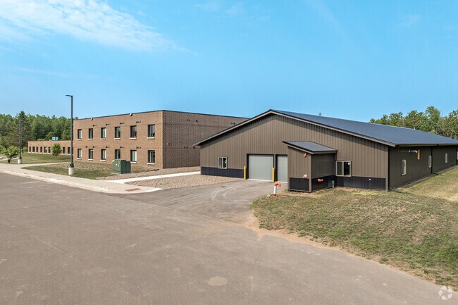 Foto del edificio - Lake Superior Apartments, LLC