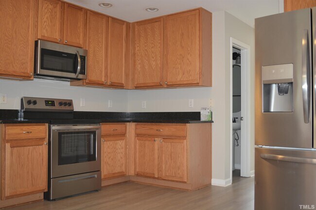 Building Photo - 204 Talley Ridge Dr