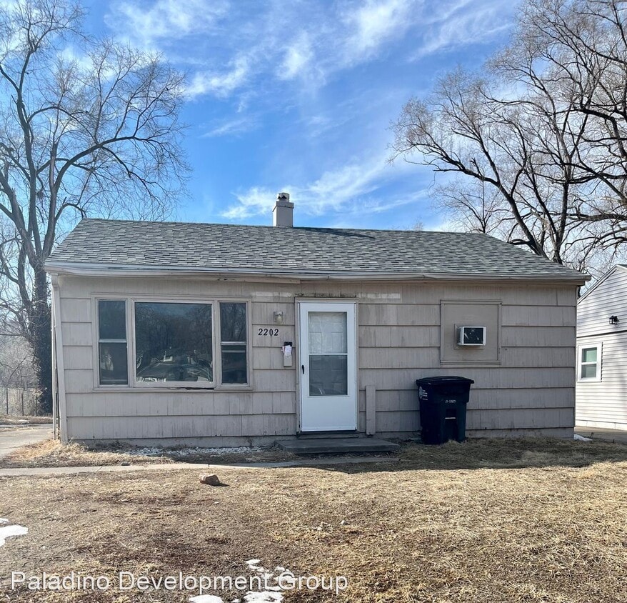 2 br, 1 bath House 2202 N. 40th Street House Rental in Omaha, NE