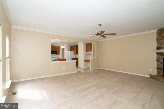 Building Photo - 3018 Desert Palm Ct
