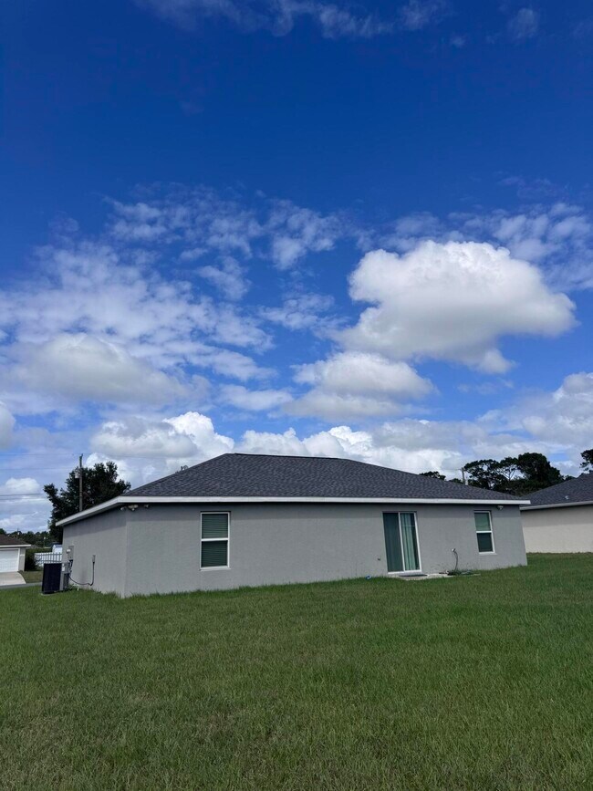 Foto del edificio - 12849 SW 73rd Ave Rd