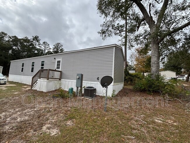 Building Photo - 356 Bayhead Dr
