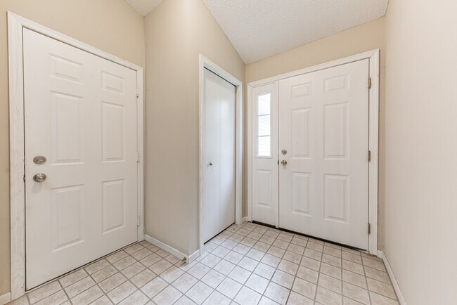 Foto del edificio - 403 Littleford Ln
