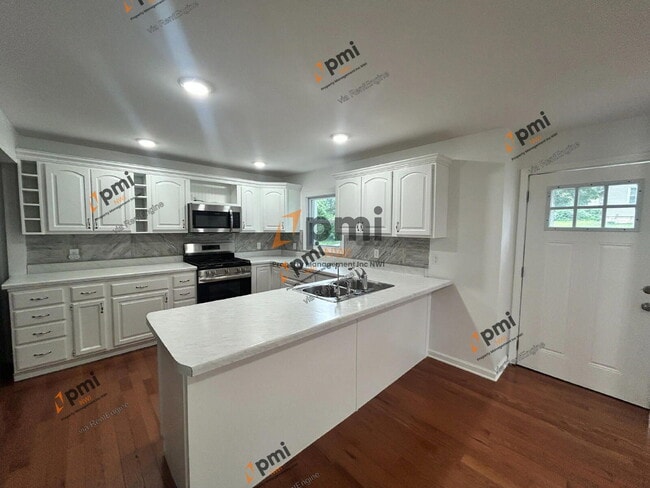 Building Photo - 8039 W 127th Ln