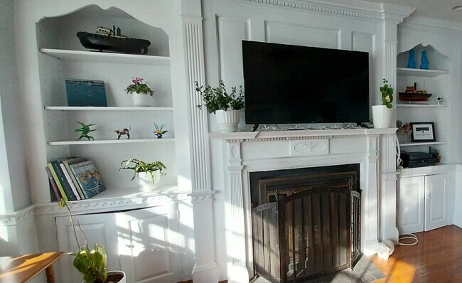 Foto del edificio - 10 Pine Point Rd