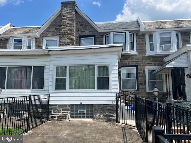 Foto principal - 5913 Frontenac St
