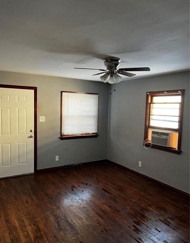 Foto del edificio - Move in Ready