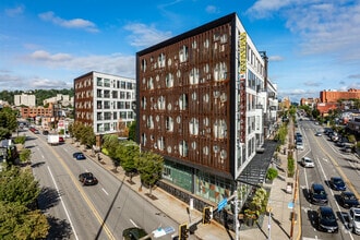 Building Photo - Albion at Morrow Park