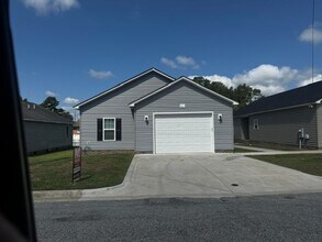Building Photo - 811 Linwood Ave