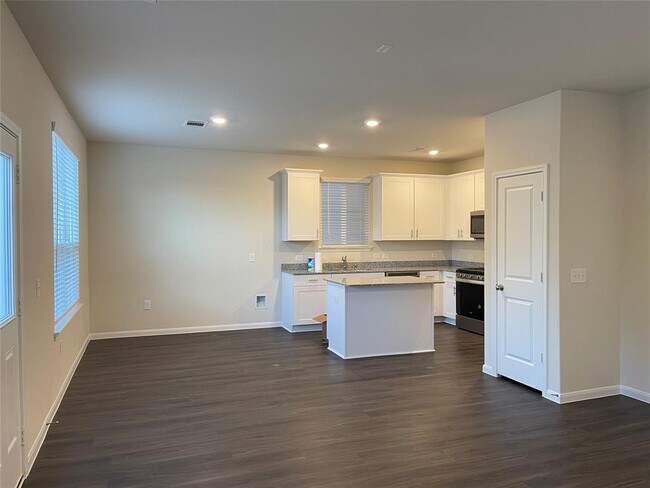 Foto del edificio - 16110 Clover Glen Ln
