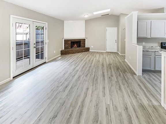 Building Photo - 955 W Tesio Way