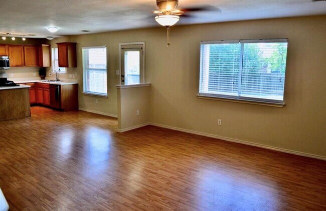 Foto del edificio - 14208 Sumatra Ln