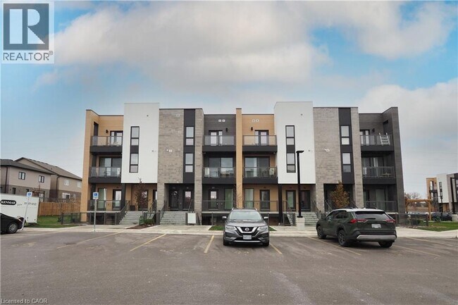 Photo du bâtiment - 261 Woodbine Ave