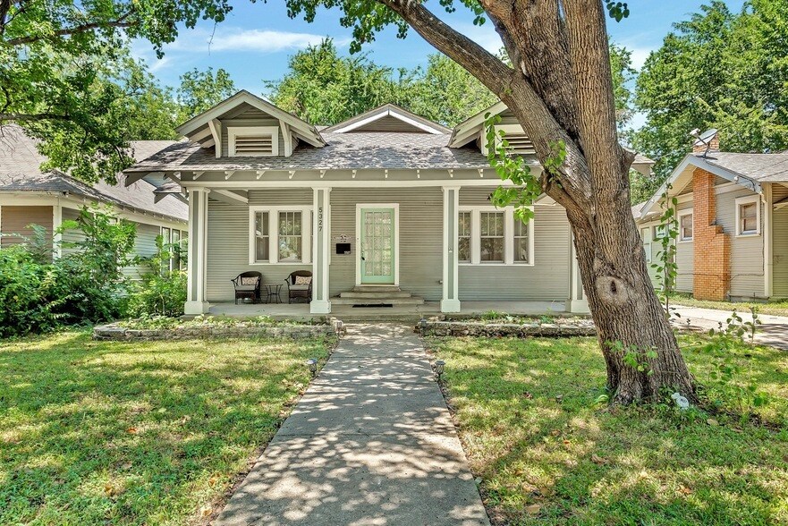 Foto principal - 5327 Worth St