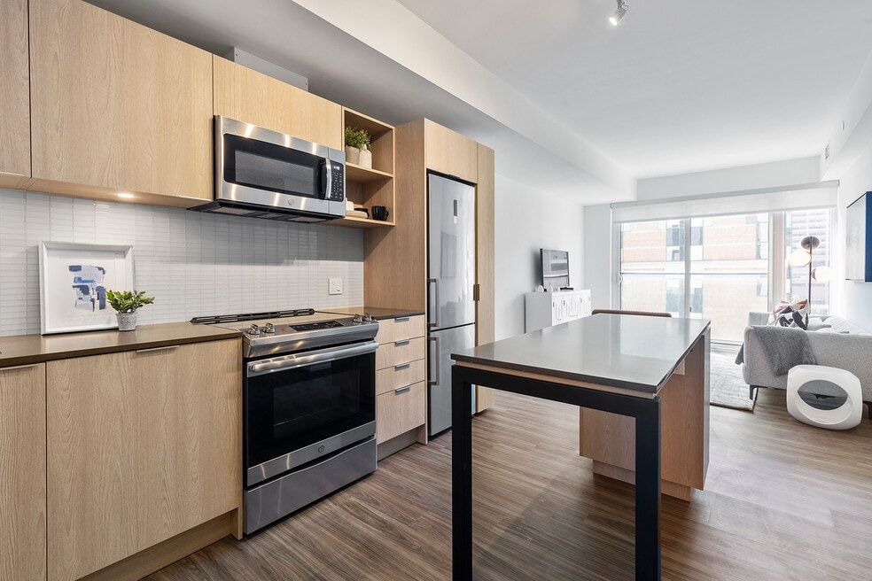 A closer look at High End Apartments Toronto Ontario
