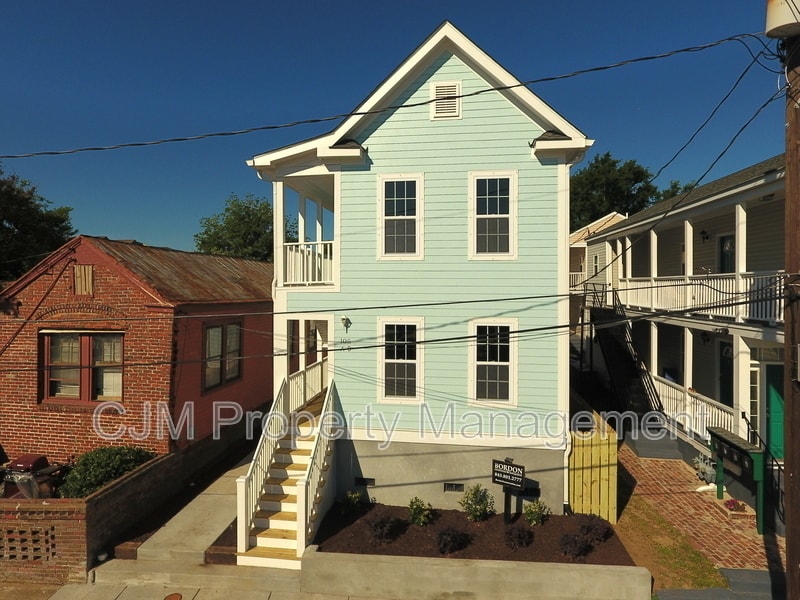 Primary Photo - 105 Hanover St