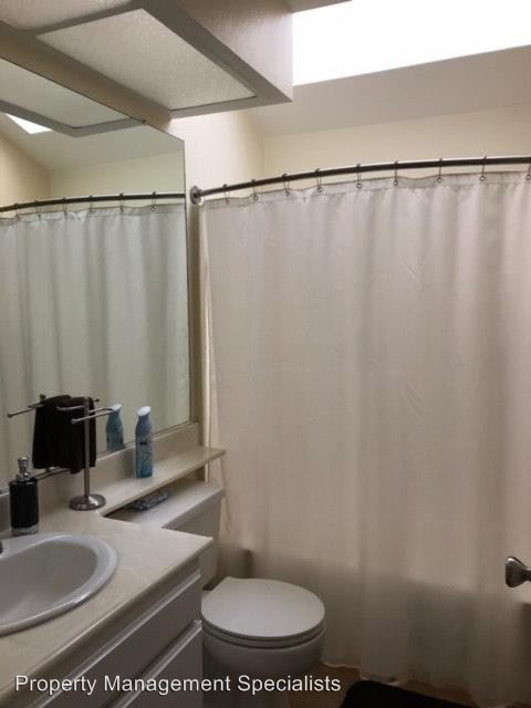 Foto del edificio - 3 br, 2 bath House - 2738 SIMI HILLS LANE