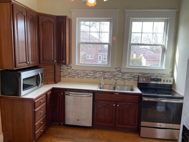 Foto del edificio - 1855 Nicholasville Rd