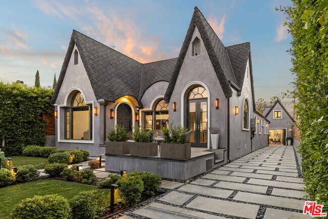 Building Photo - 331 N Crescent Heights Blvd