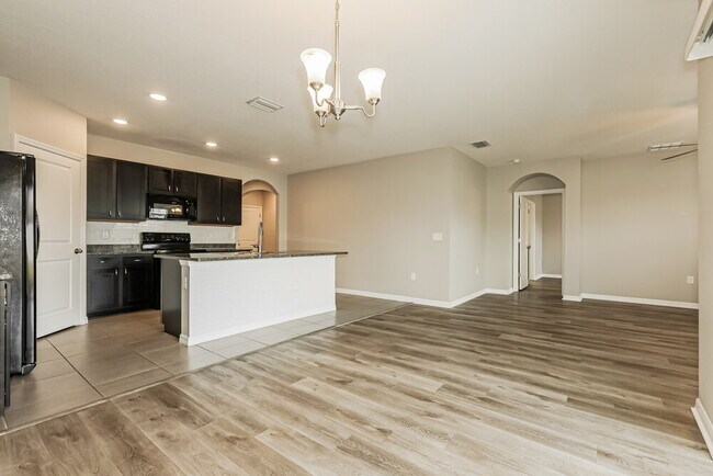 Foto del edificio - 12009 Gillingham Harbor Ln