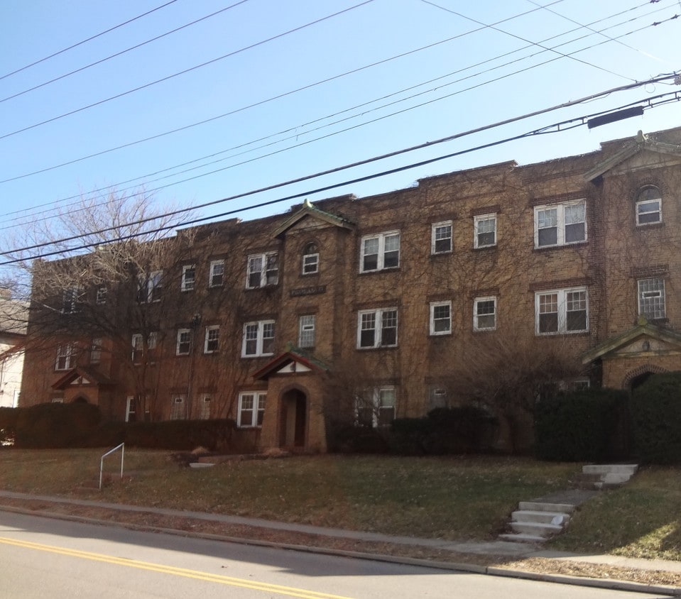 Primary Photo - 415 Probasco St