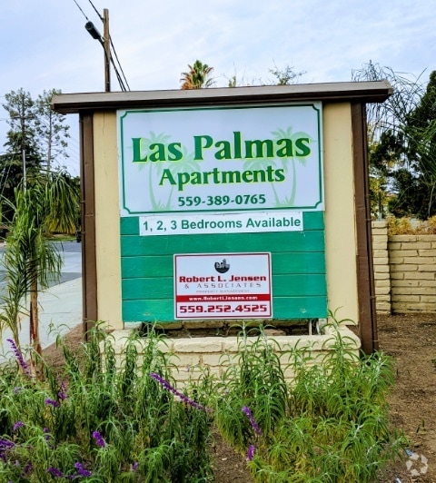 Building Photo - Las Palmas Apartments