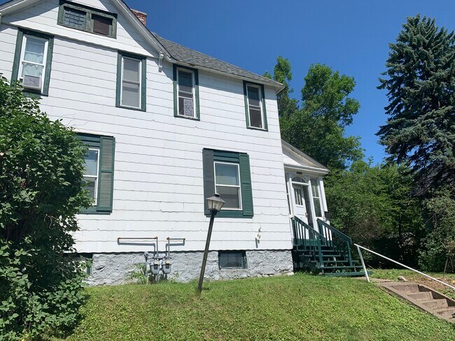Building Photo - 1713 Jefferson St