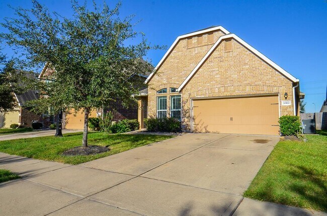 Building Photo - 20162 Emerald Mountain Dr
