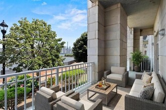 Building Photo - 7400 River Rd