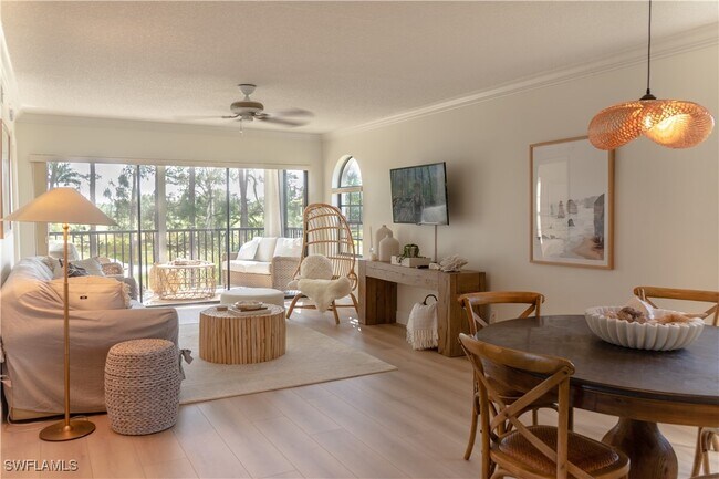 Foto del edificio - 265 Deerwood Cir