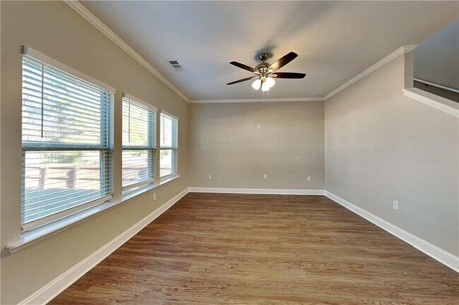 Foto del edificio - 122 Dynasty Ln