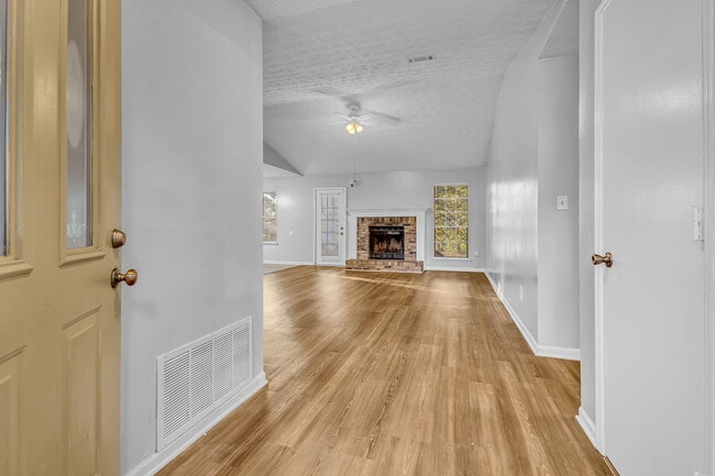 Building Photo - Ashbill