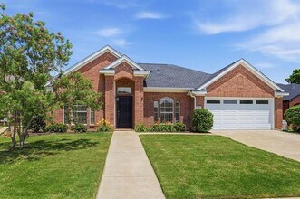 Building Photo - 1707 Nightingale Ln