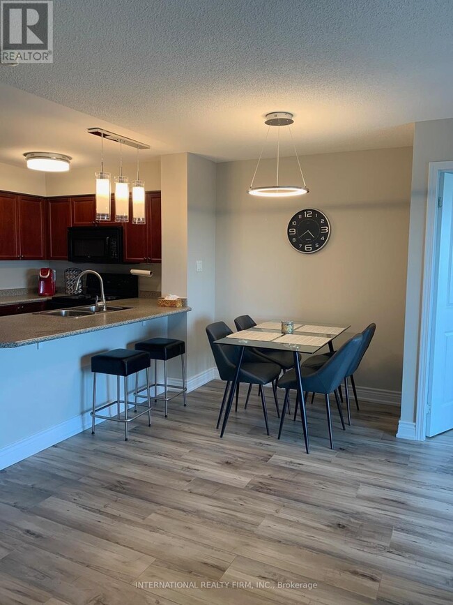 Building Photo - 872 Sheppard Ave W