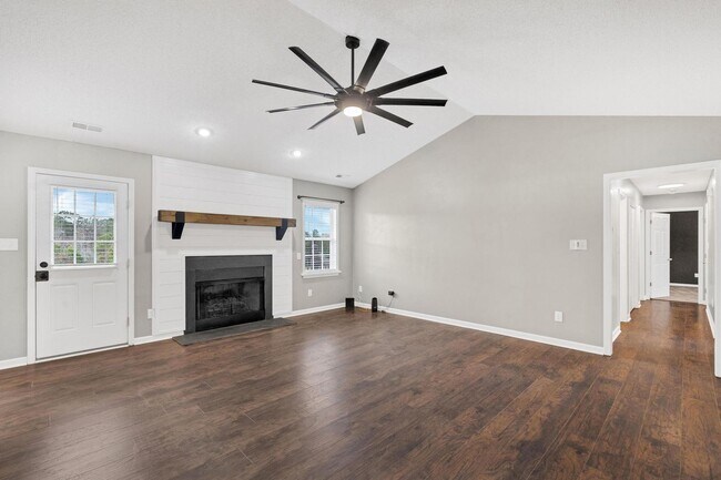 Foto del edificio - 213 E Ridge Ct