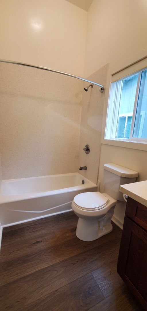 Foto del edificio - AVAILABLE NOW! 2 bed, 2 bath Duplex unit in Kailua Town