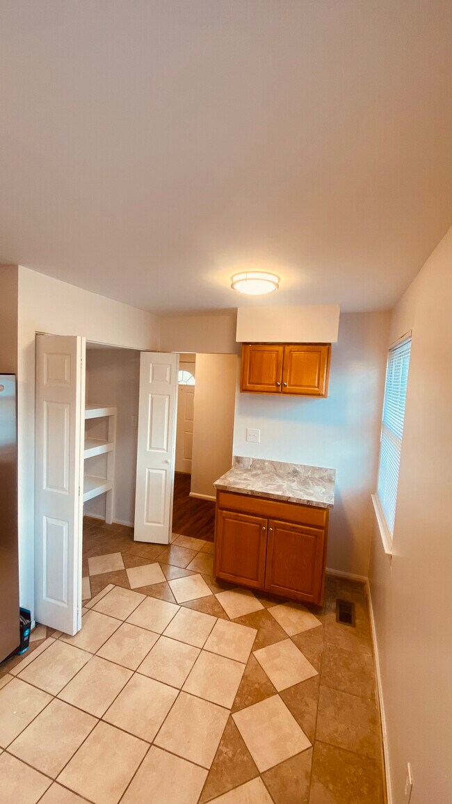 Building Photo - 8903 Chester Grove Ter