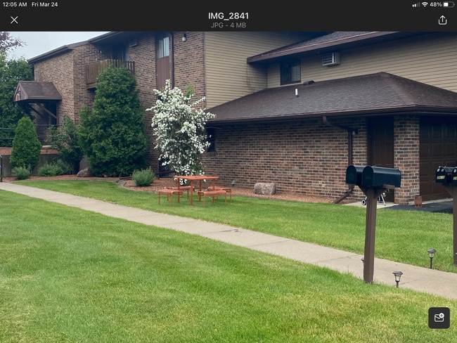 Interior Photo - Pinetree Estates