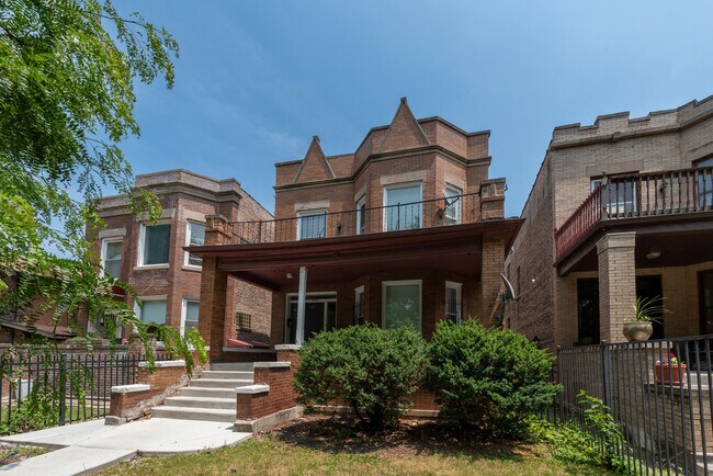 Building Photo - 125 N Mayfield Ave