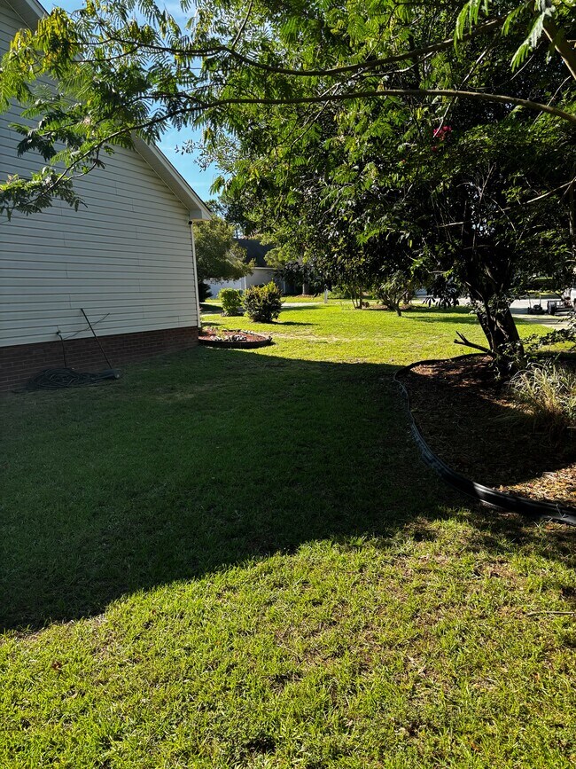 Building Photo - 408 Gibson Forest Dr