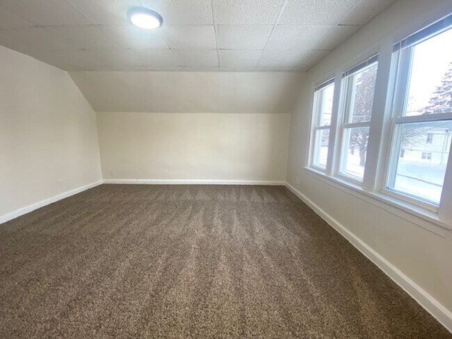 Foto del edificio - 1807 Hamilton St - Duplex