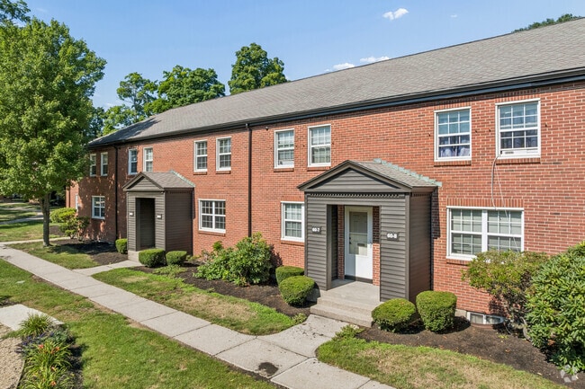 Building Photo - ReNew Waltham