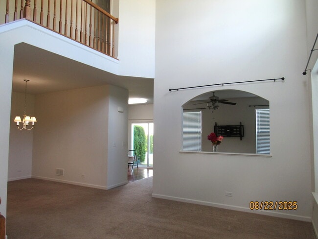 Building Photo - 410 S Jade Ln