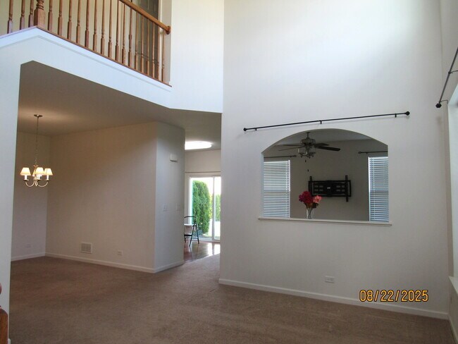 Foto del edificio - 410 S Jade Ln