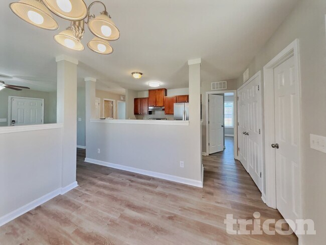 Foto del edificio - 2410 King Malcolm Ln