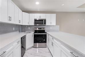 Foto del edificio - 2211 Kenneth Ave S