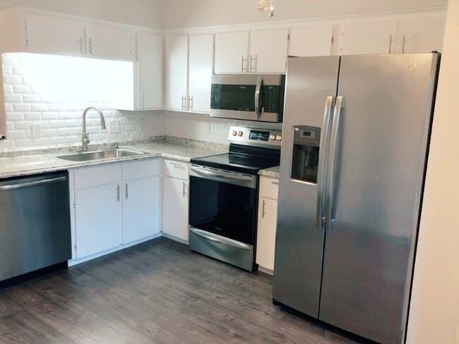 Foto del edificio - 714 Wellesley Ct
