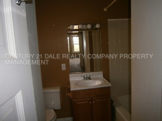 Building Photo - 508 Villa Terrace